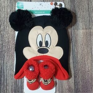 Mickey Mouse Disney Baby Hat & Bootie Sock 2‎ Pc Set Size 0 - 12 Months NEW